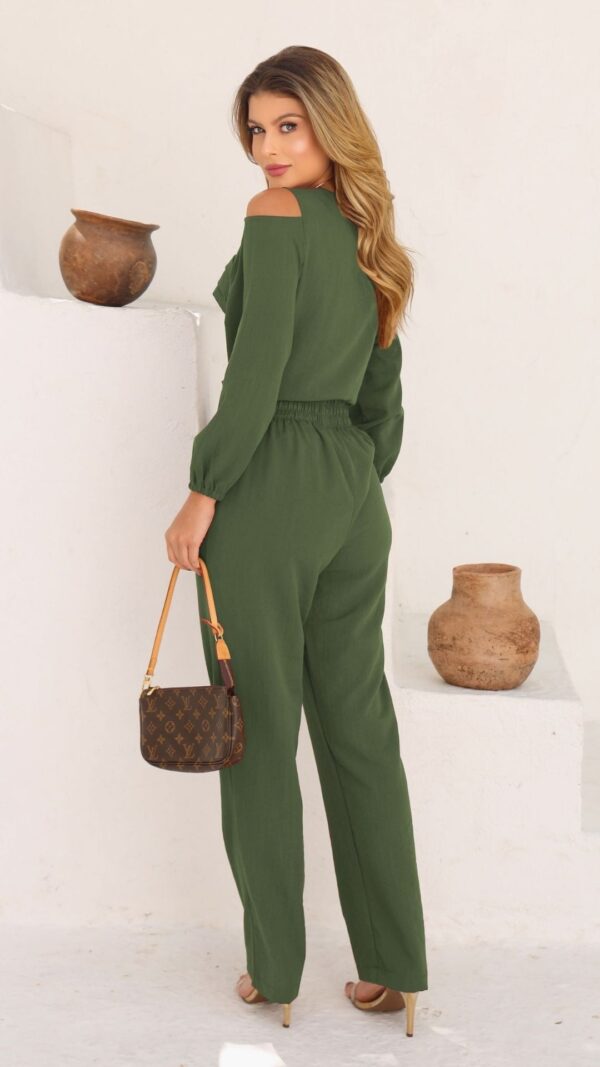 Conjunto Blusa Assimétrica e Calça - Image 3