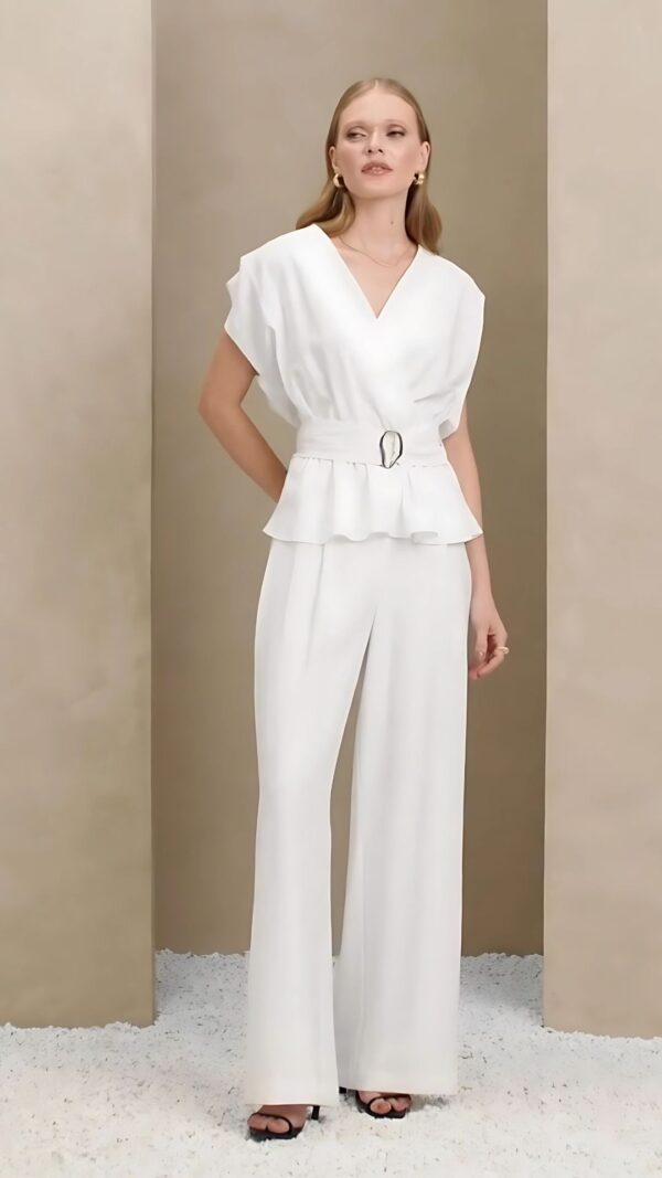 Conjunto Calça Pantalona com Pregas Frontal e Blusa - Image 2