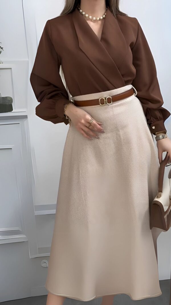 Conjunto Saia Evasé e Blusa Transpassada - Image 3