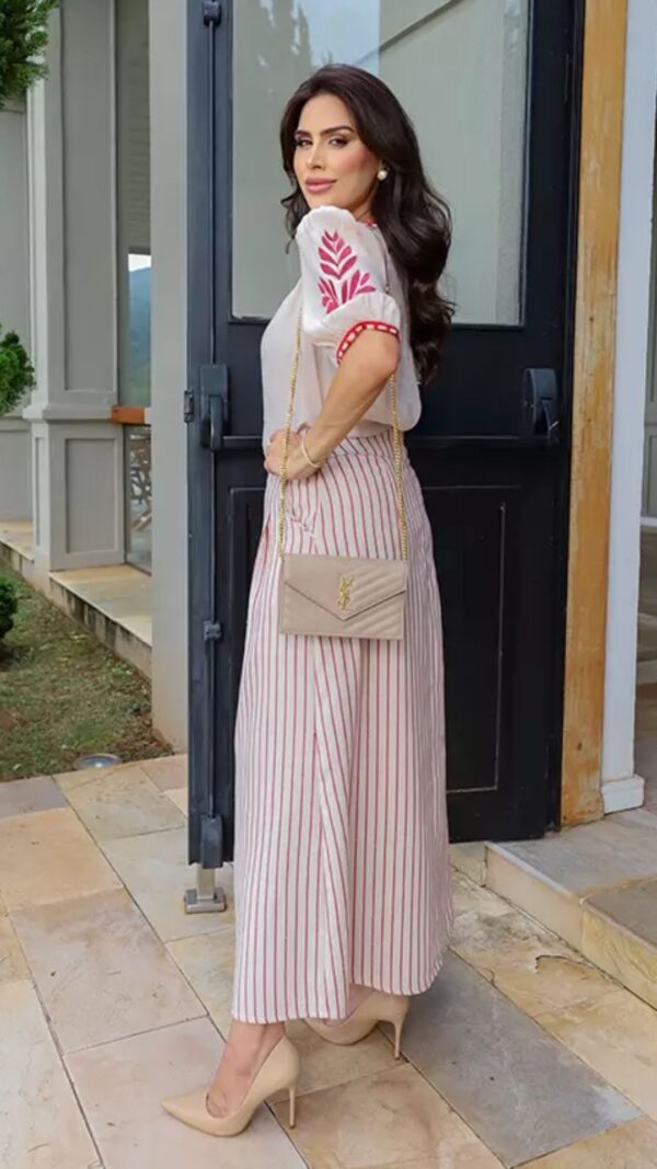 Conjunto Saia e Blusa com Manga Fofa - Image 3